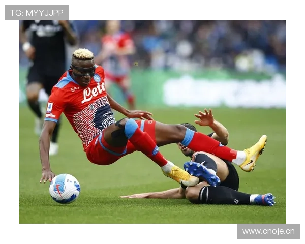 奥斯梅恩在意甲赛场上的表现描述与严密防守应对分析