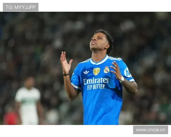 皇马中场力挺罗德里戈：近期表现稳健，持续提升进攻影响力