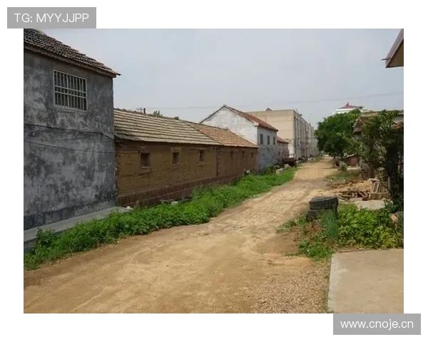 刘翔上街买个汉堡，排队大爷都忍不住多看几眼了！